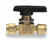 2A-MB2LPFA-BP - Parker two-way straight ball valve, brass, 1/8