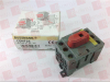 Disconnect Switch -- 10689028 - Image